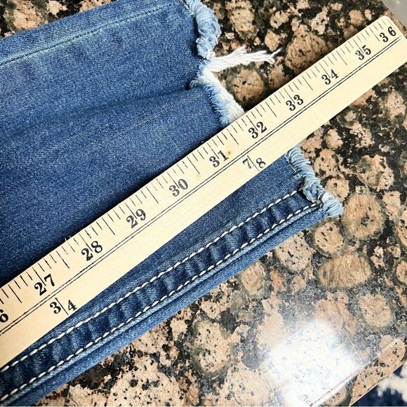 Miss Me Jeans Heaven High Rise Slim Straight Leg Womens Size 28 Distressed - Picture 7 of 7